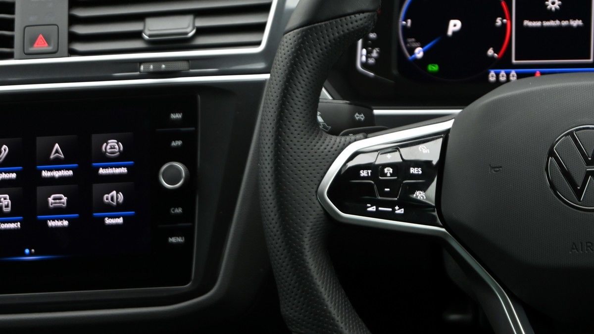 Volkswagen Tiguan Image 15
