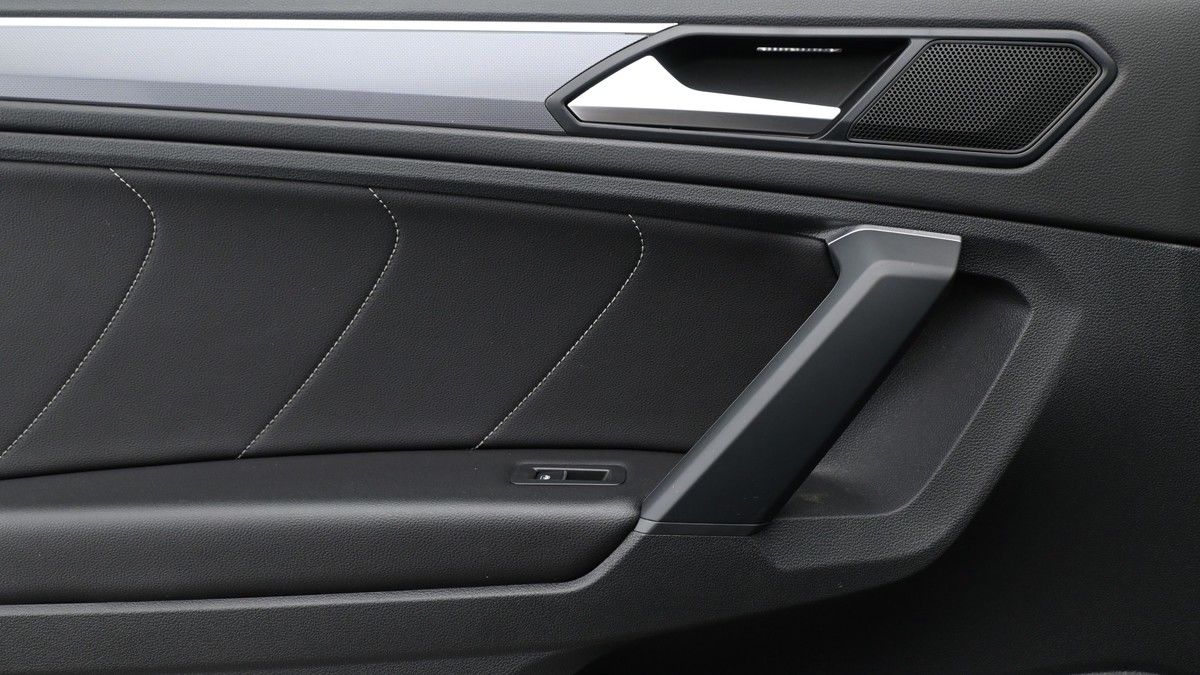 Volkswagen Tiguan Image 13