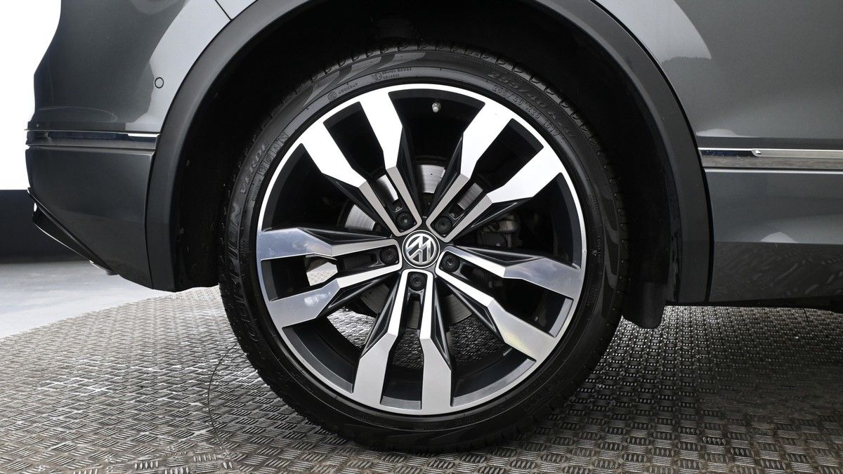 Volkswagen Tiguan Image 9