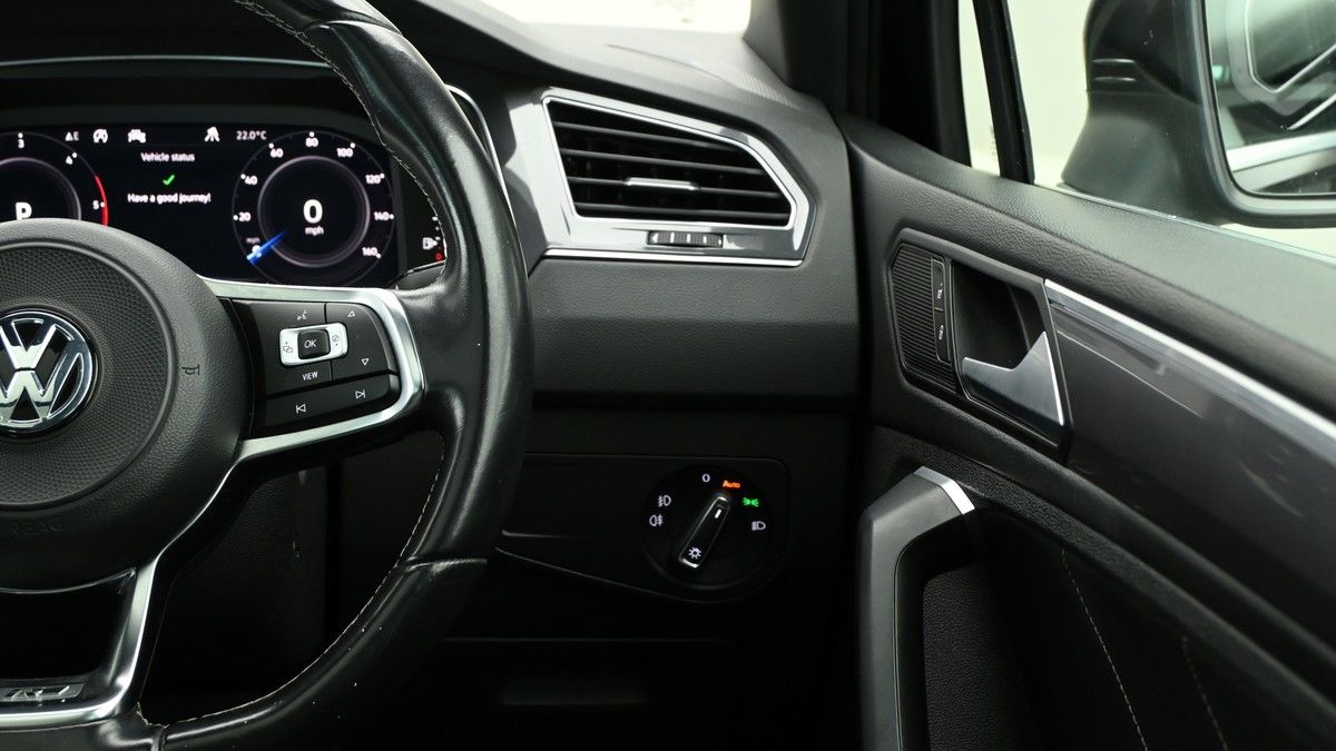 Volkswagen Tiguan Image 16