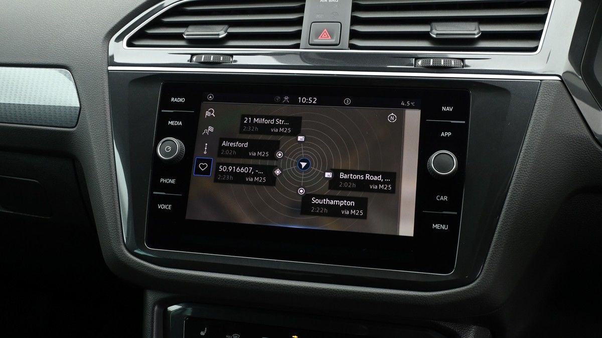 Volkswagen Tiguan Image 11