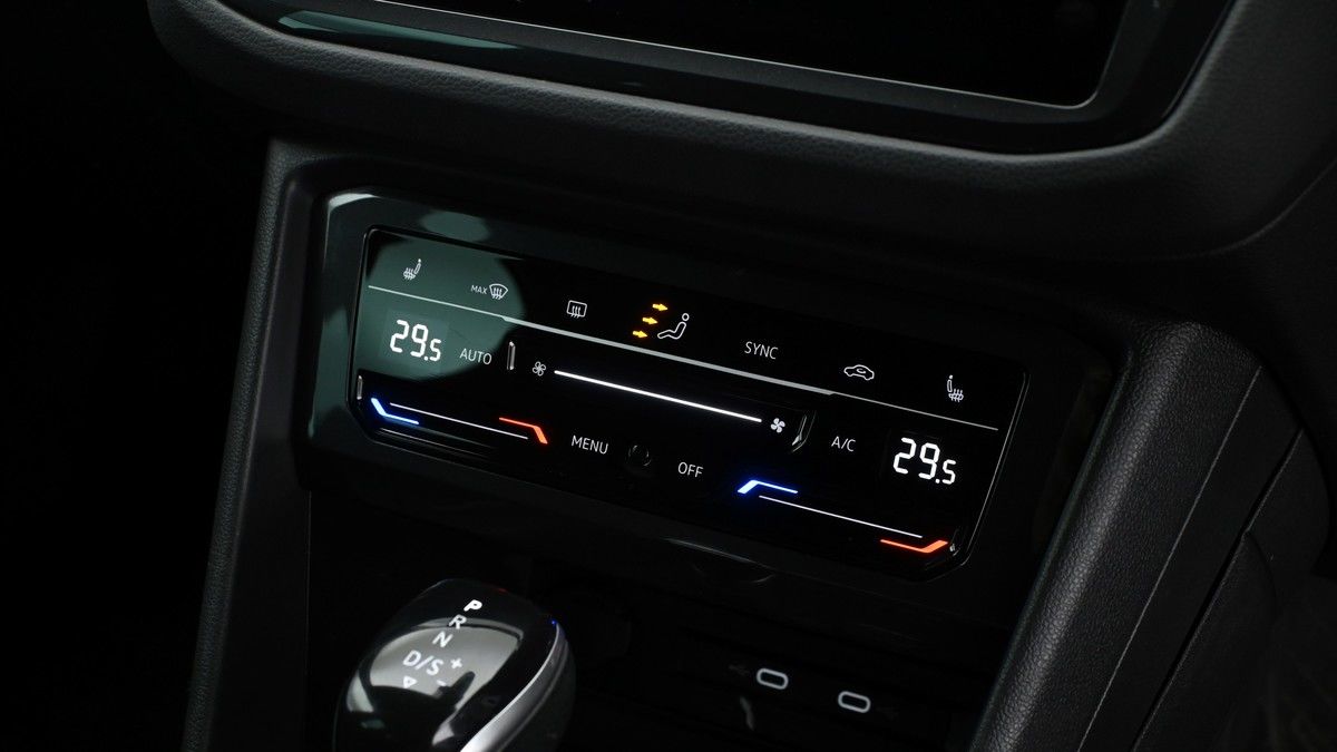 Volkswagen Tiguan Image 11