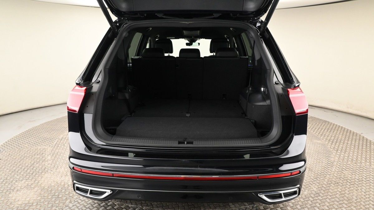 Volkswagen Tiguan Allspace Image 10