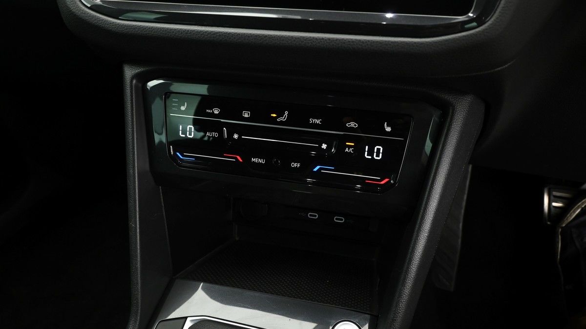 Volkswagen Tiguan Image 12