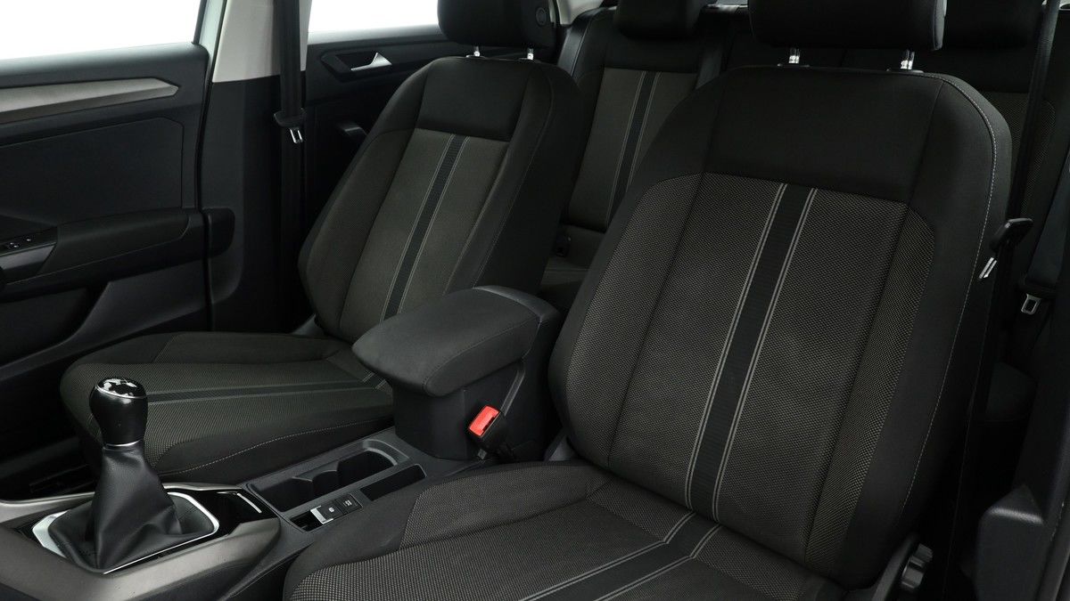Volkswagen T-Roc Image 3