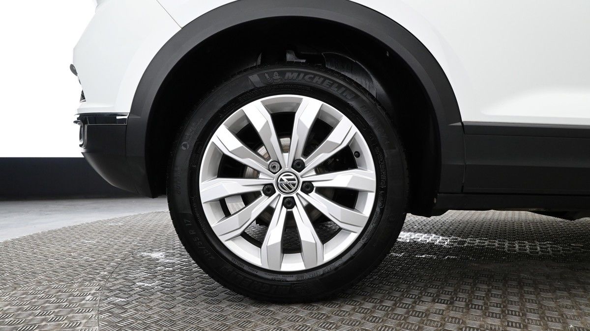Volkswagen T-Roc Image 8