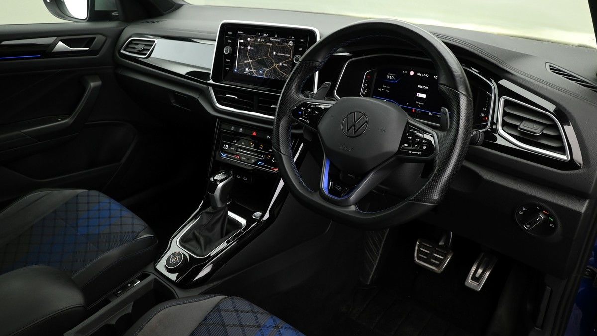 Volkswagen T-Roc Image 2
