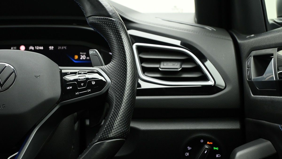 Volkswagen T-Roc Image 15