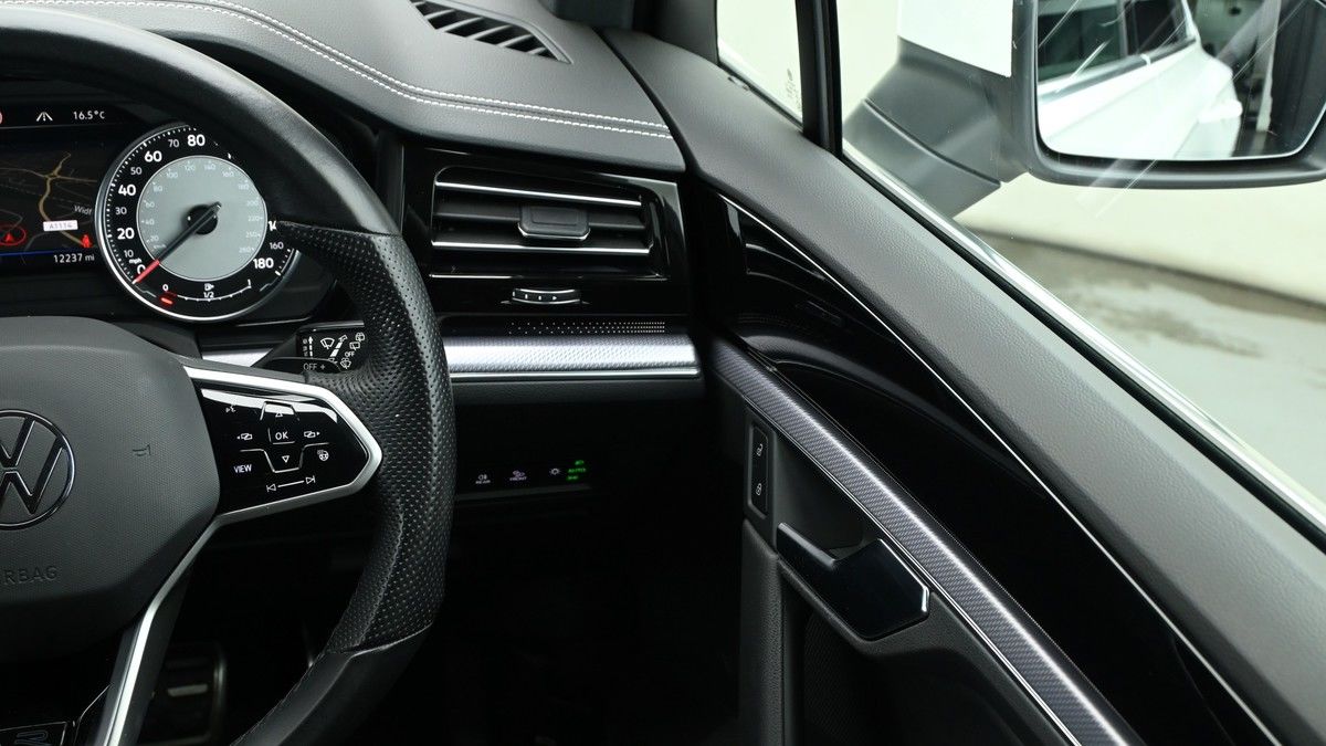 Volkswagen Touareg Image 16