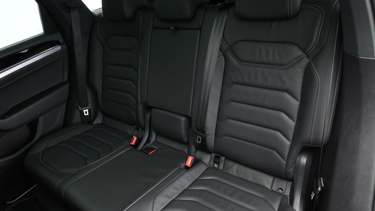Volkswagen Touareg Image 5