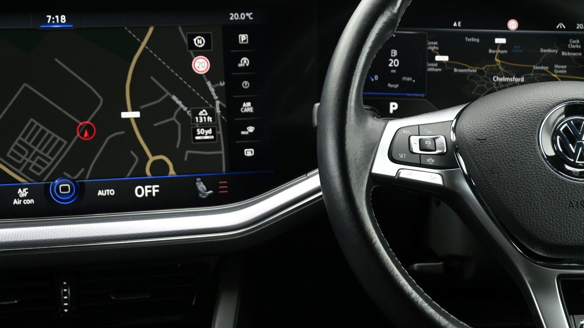 Volkswagen Touareg Image 15