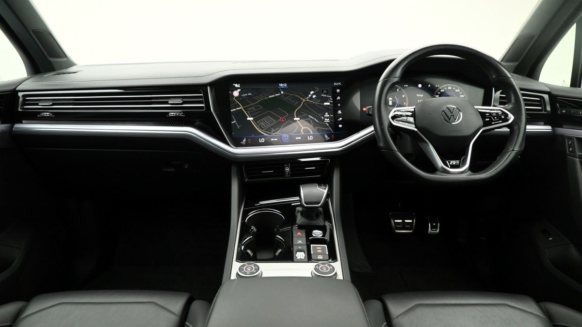 Volkswagen Touareg Image 14