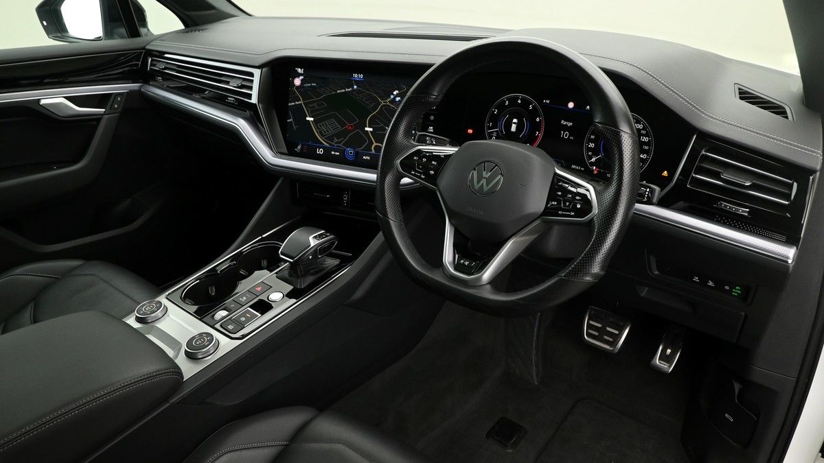 Volkswagen Touareg Image 3