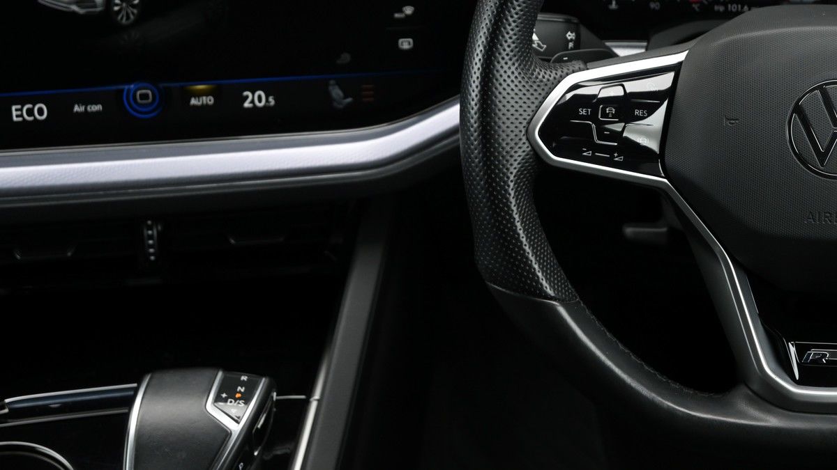 Volkswagen Touareg Image 15