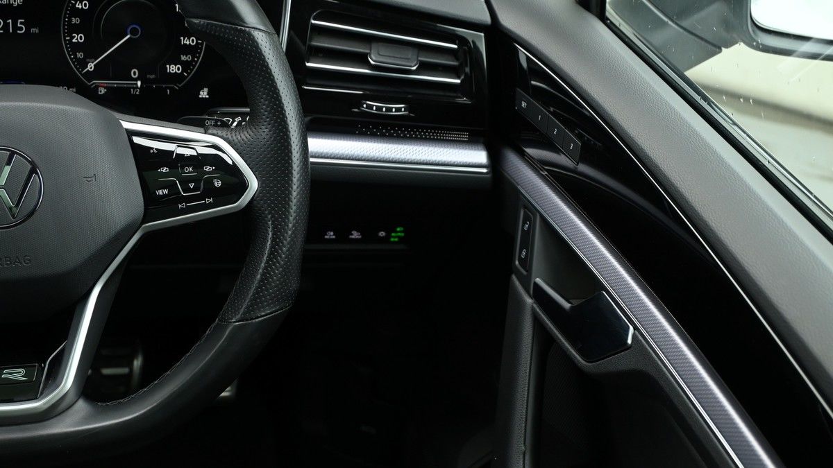 Volkswagen Touareg Image 16