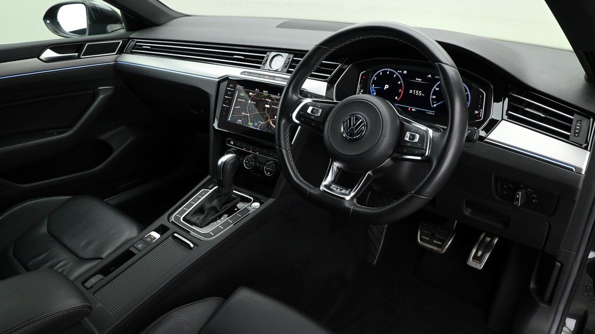 Volkswagen Arteon Image 2