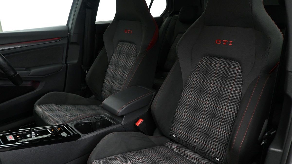 Volkswagen Golf Image 4