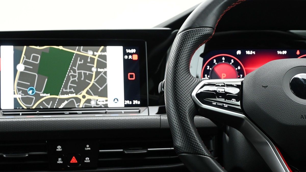Volkswagen Golf Image 15
