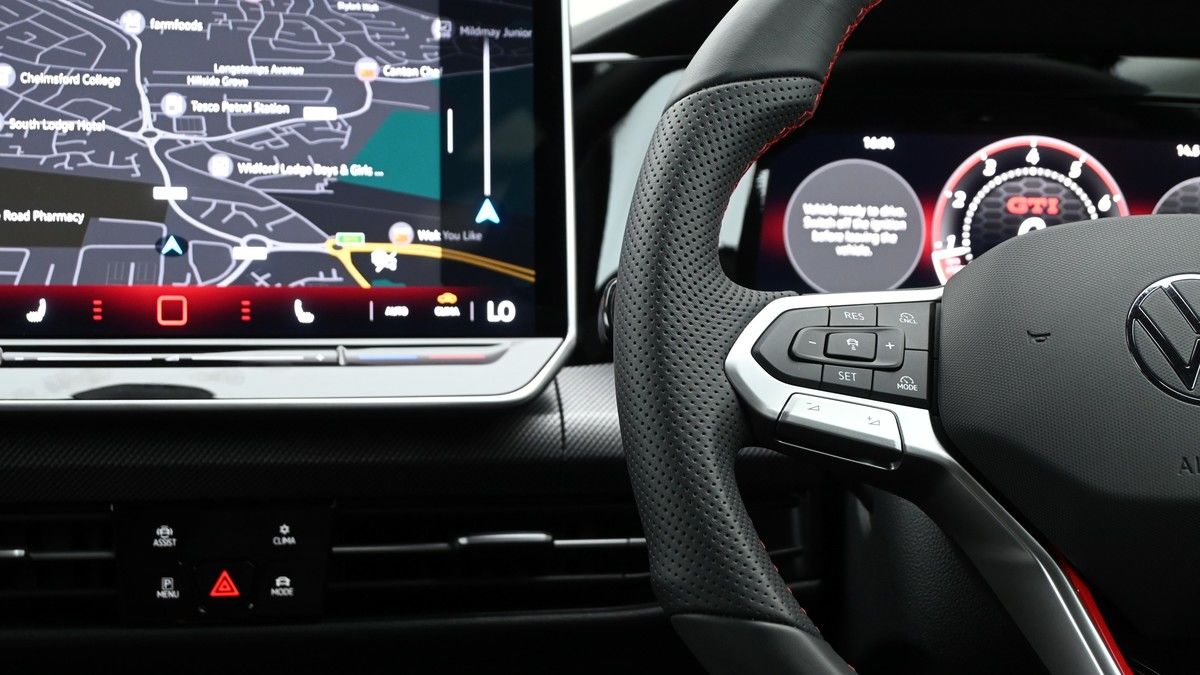 Volkswagen Golf Image 14