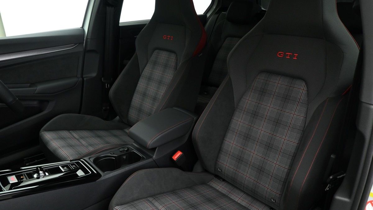 Volkswagen Golf Image 3