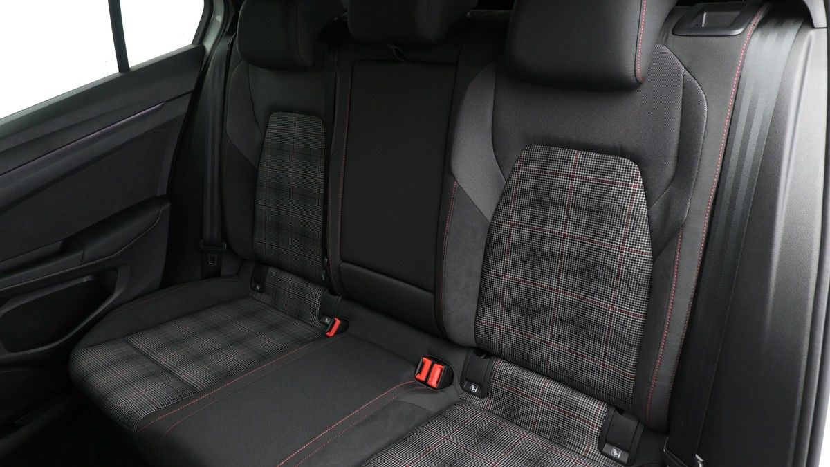 Volkswagen Golf Image 4