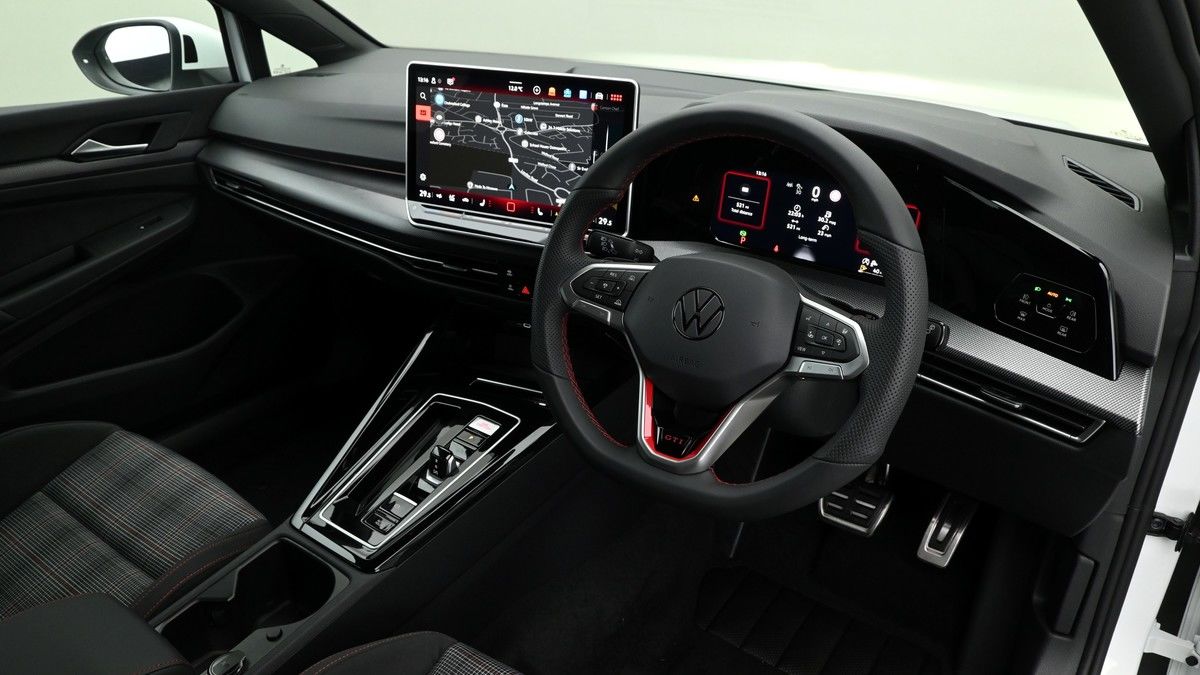 Volkswagen Golf Image 2