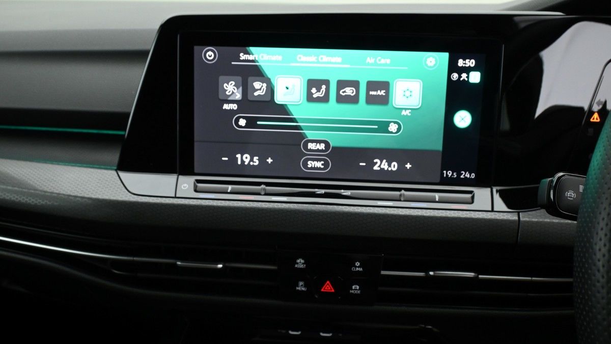 Volkswagen Golf Image 12