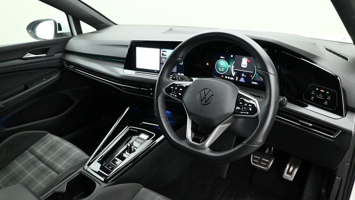 Volkswagen Golf Image 3