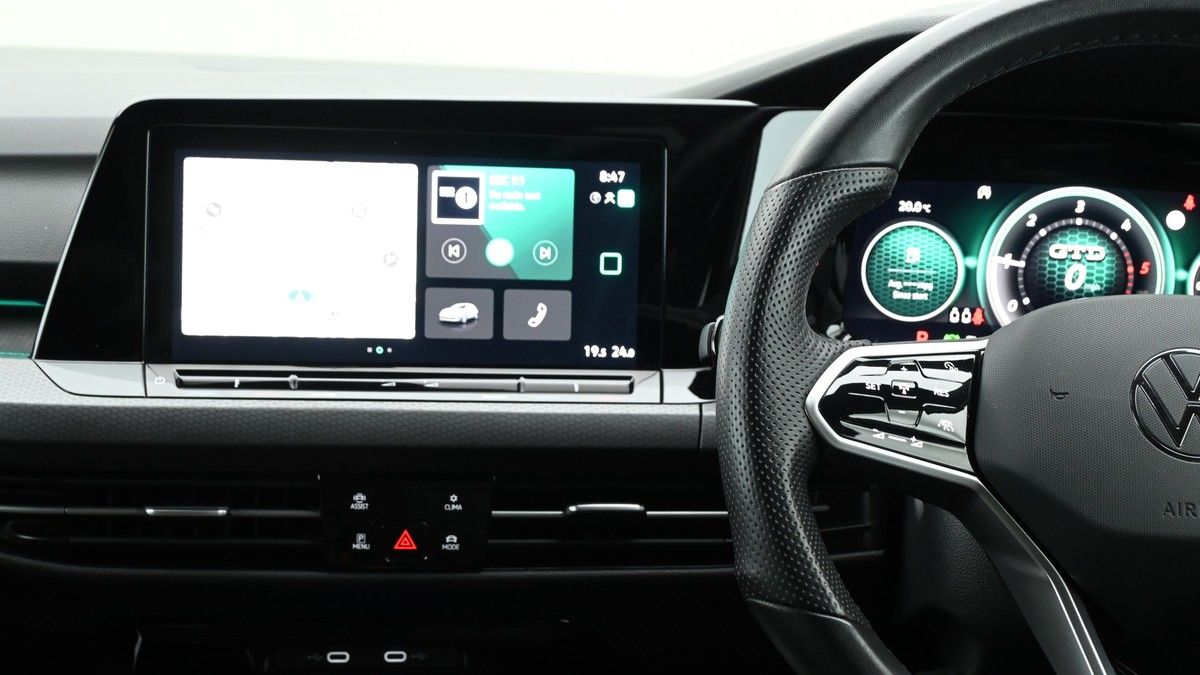 Volkswagen Golf Image 15