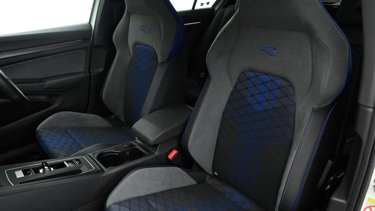Volkswagen Golf Image 3