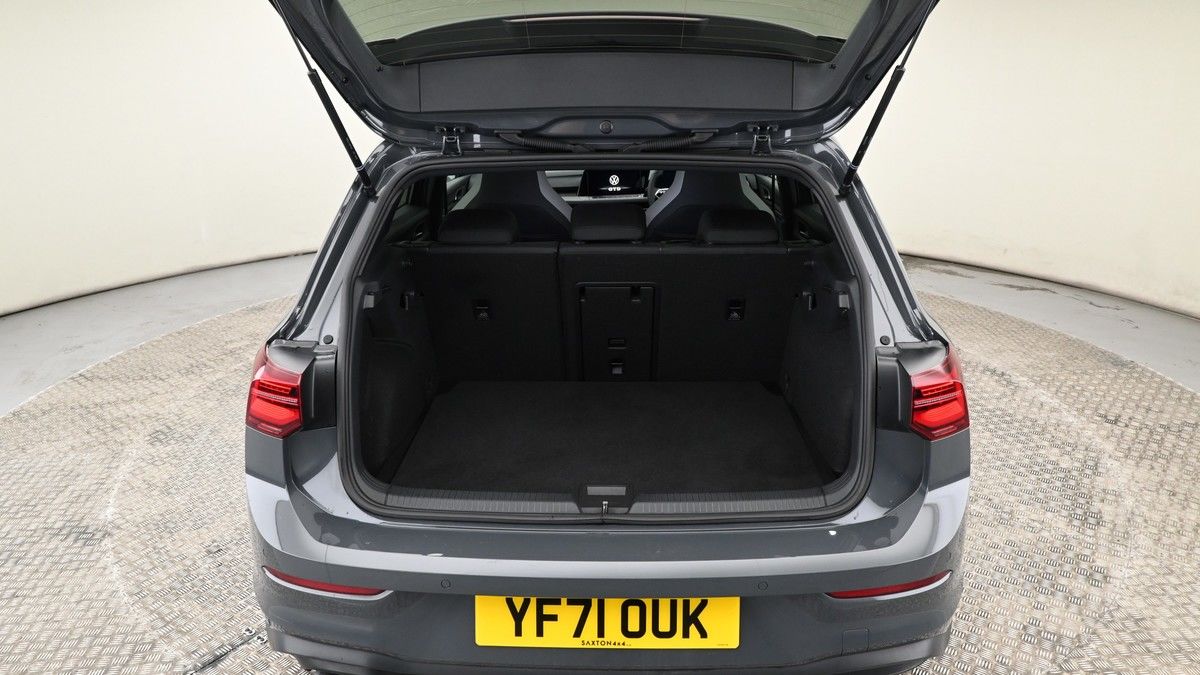 Volkswagen Golf Image 9