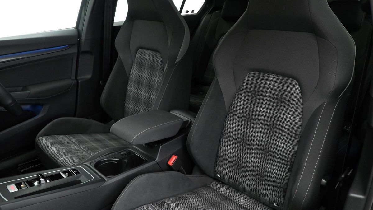 Volkswagen Golf Image 3