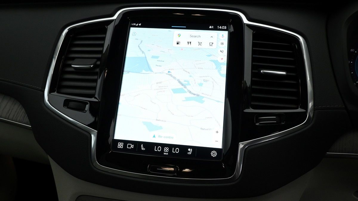 Volvo XC90 Image 11