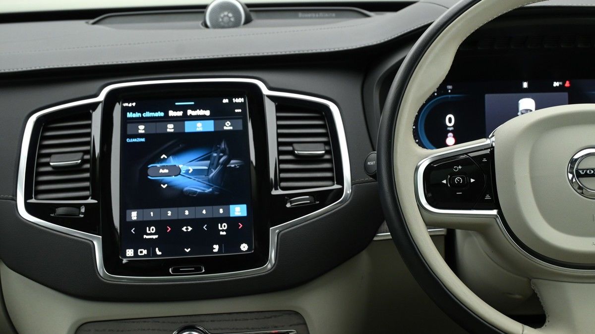 Volvo XC90 Image 15
