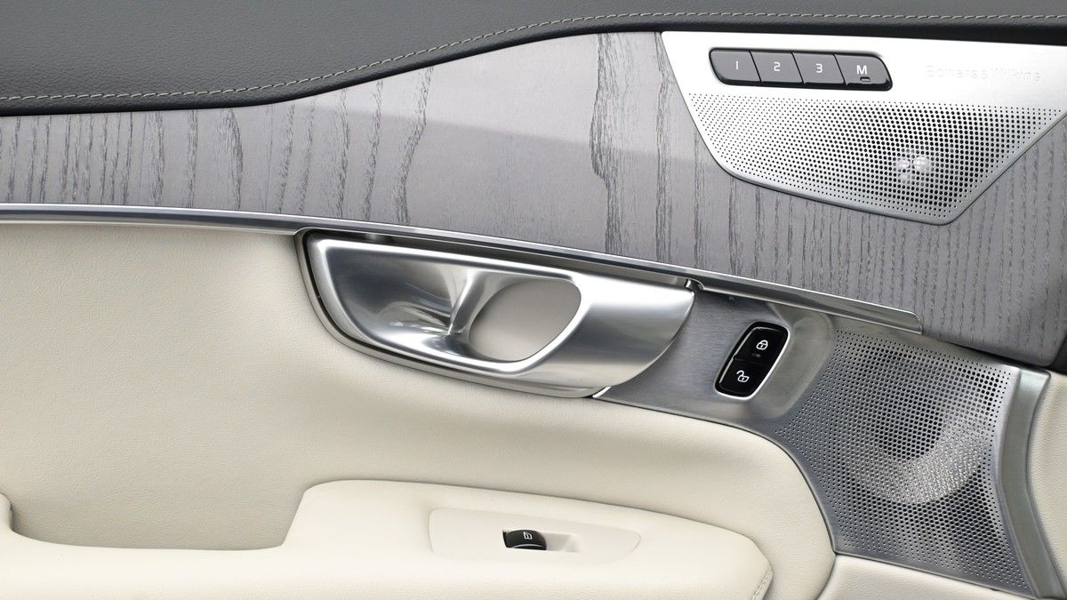 Volvo XC90 Image 13