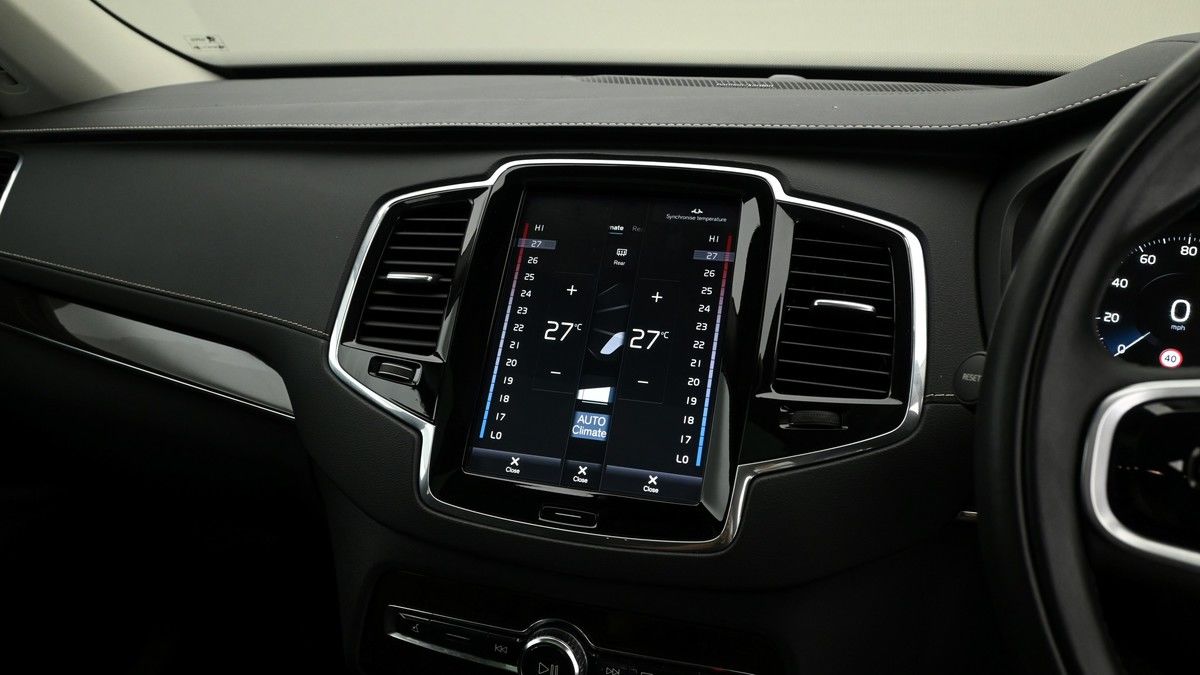 Volvo XC90 Image 12