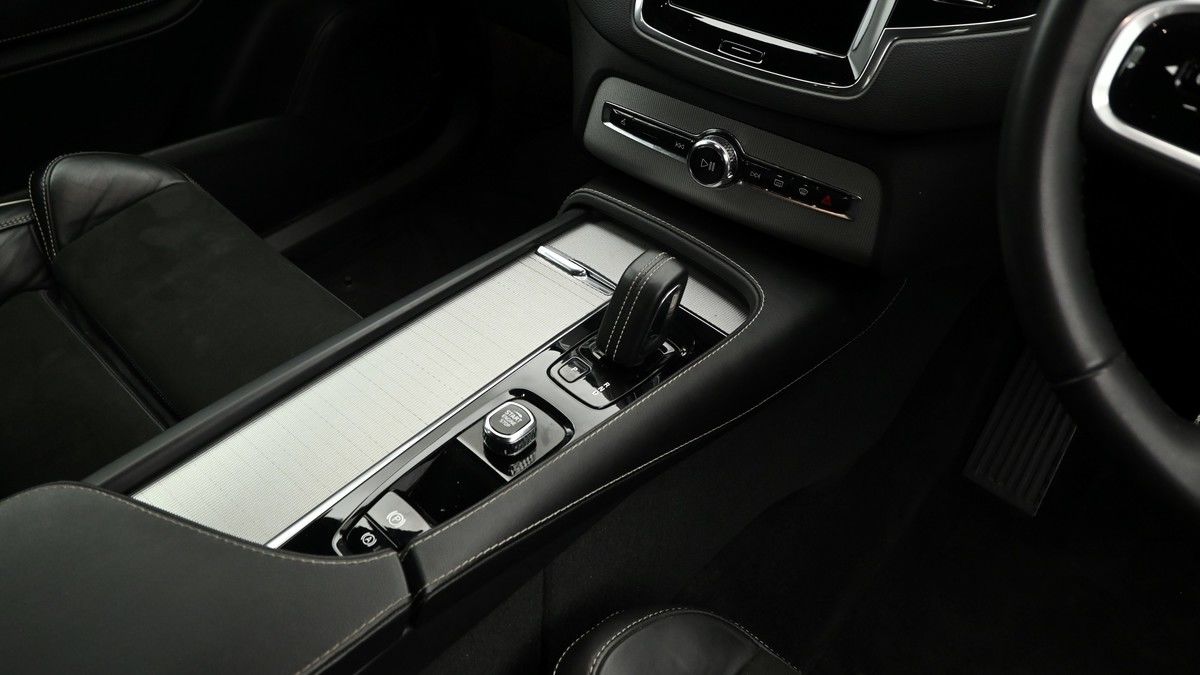 Volvo XC90 Image 2
