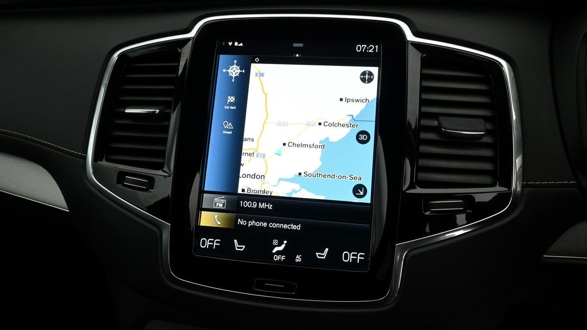 Volvo XC90 Image 11