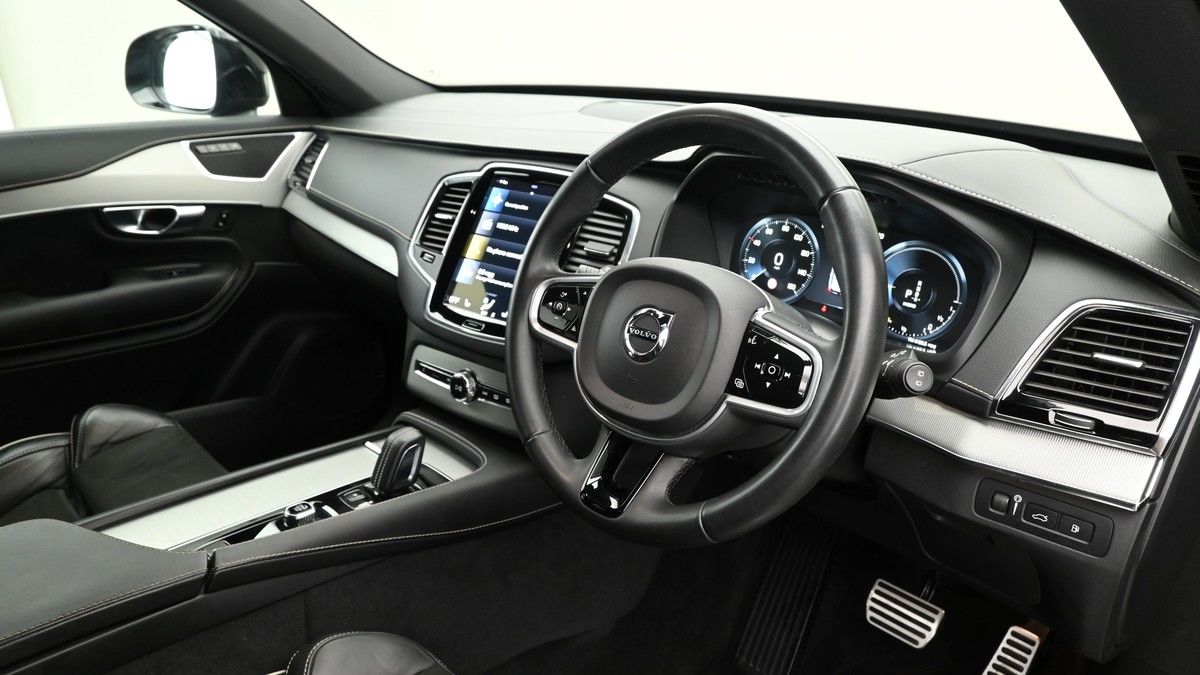 Volvo XC90 Image 3