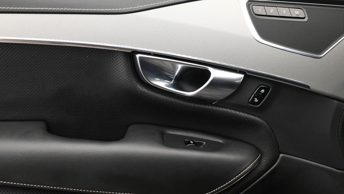 Volvo XC90 Image 13