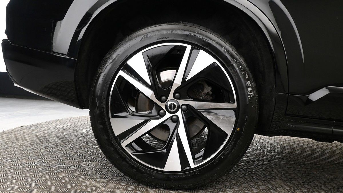 Volvo XC90 Image 9