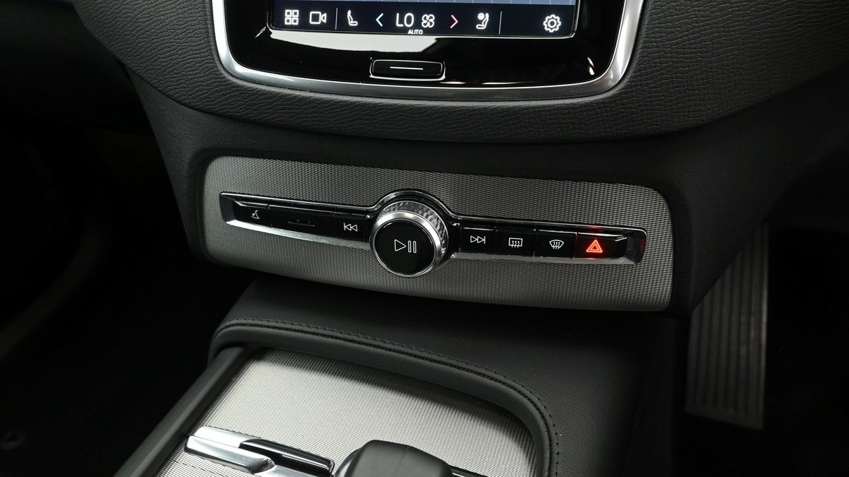 Volvo XC90 Image 12