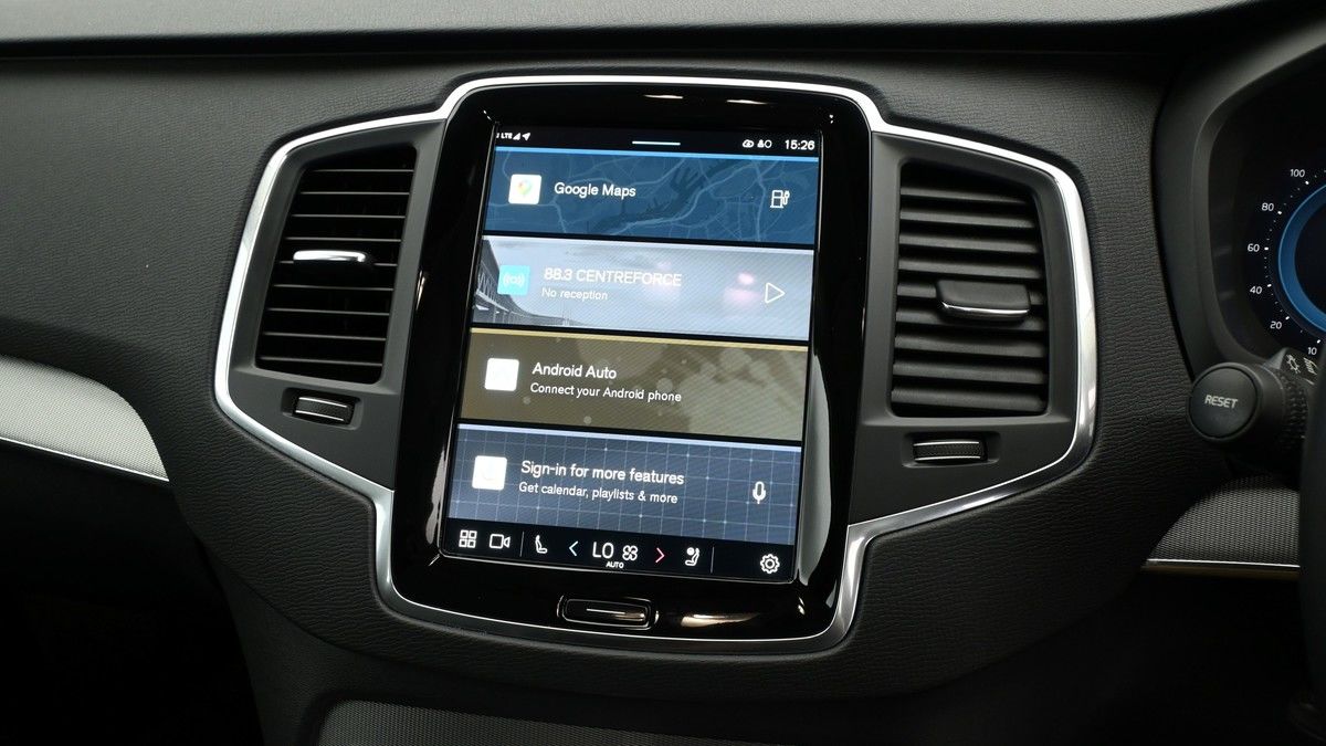 Volvo XC90 Image 11