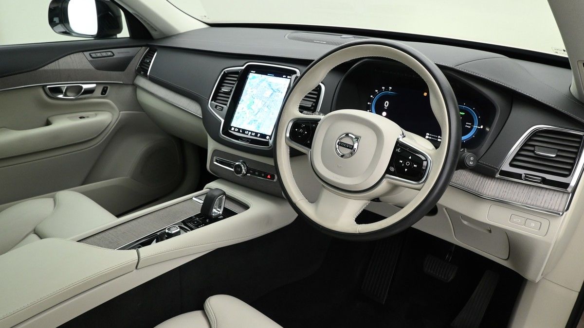 Volvo XC90 Image 3