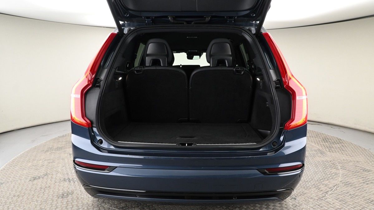 Volvo XC90 Image 9