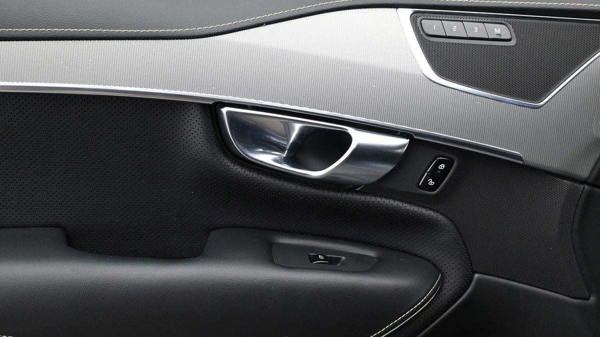 Volvo XC90 Image 12