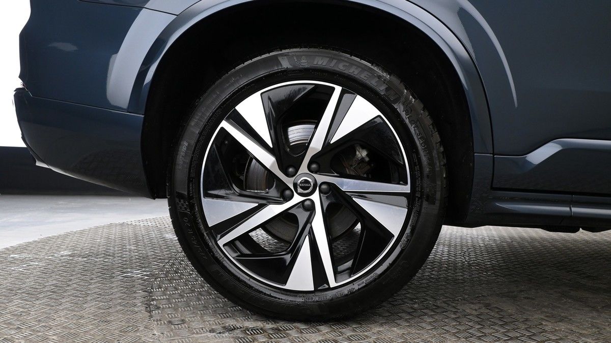 Volvo XC90 Image 8