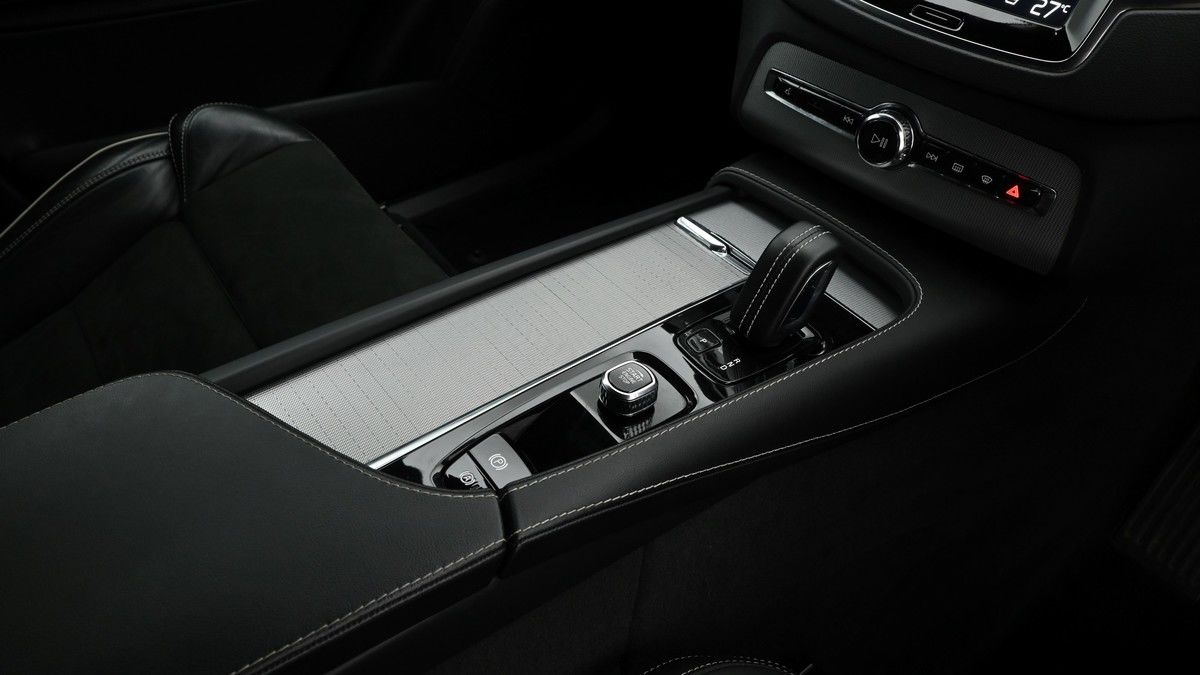 Volvo XC90 Image 2