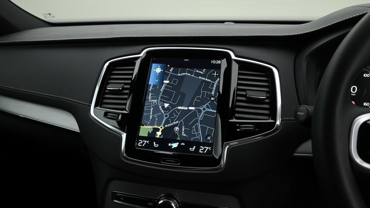 Volvo XC90 Image 11