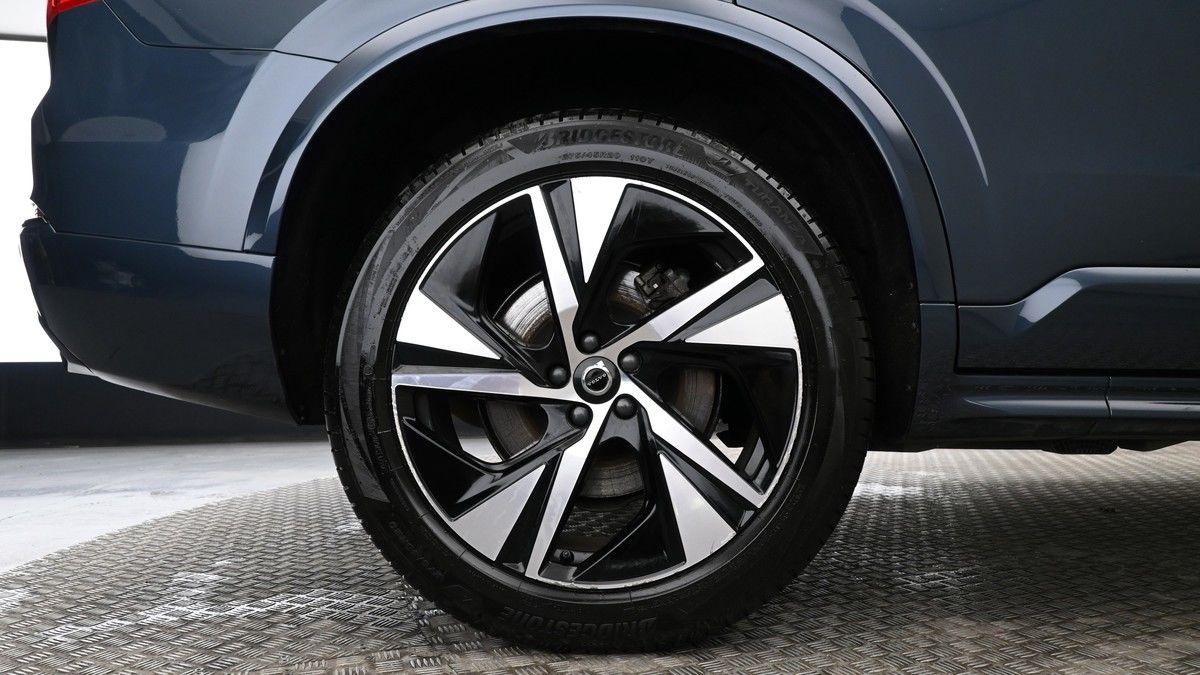 Volvo XC90 Image 9